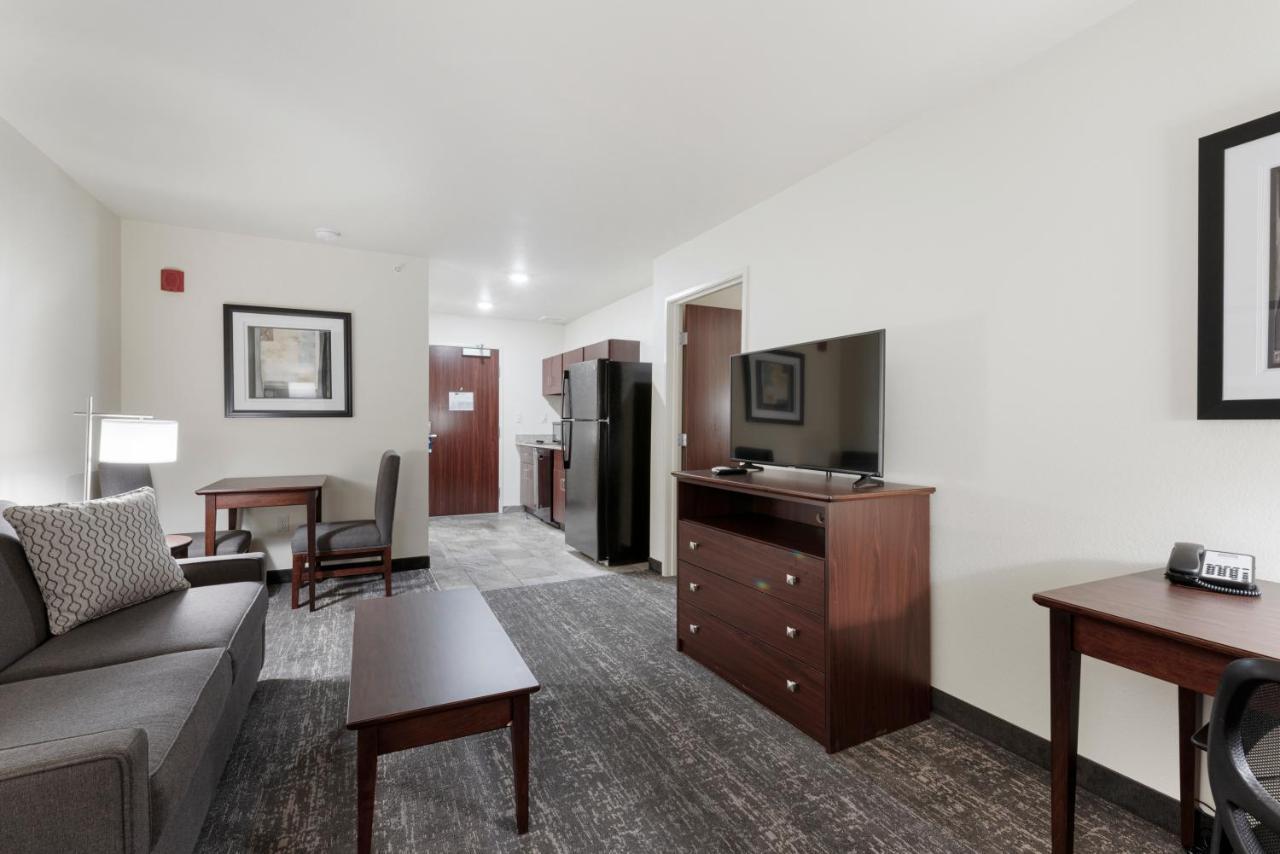 Cobblestone Hotel & Suites - Urbana Екстериор снимка