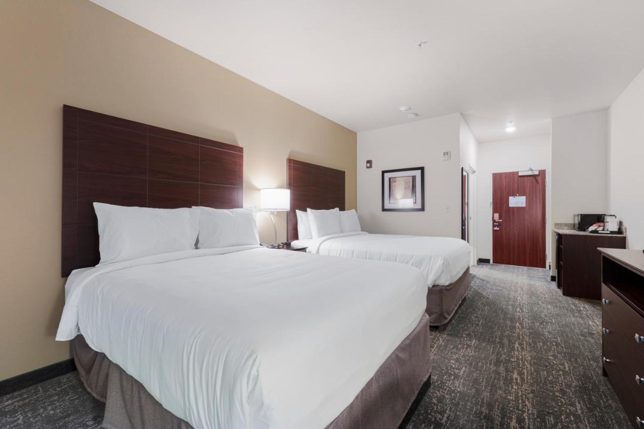 Cobblestone Hotel & Suites - Urbana Екстериор снимка