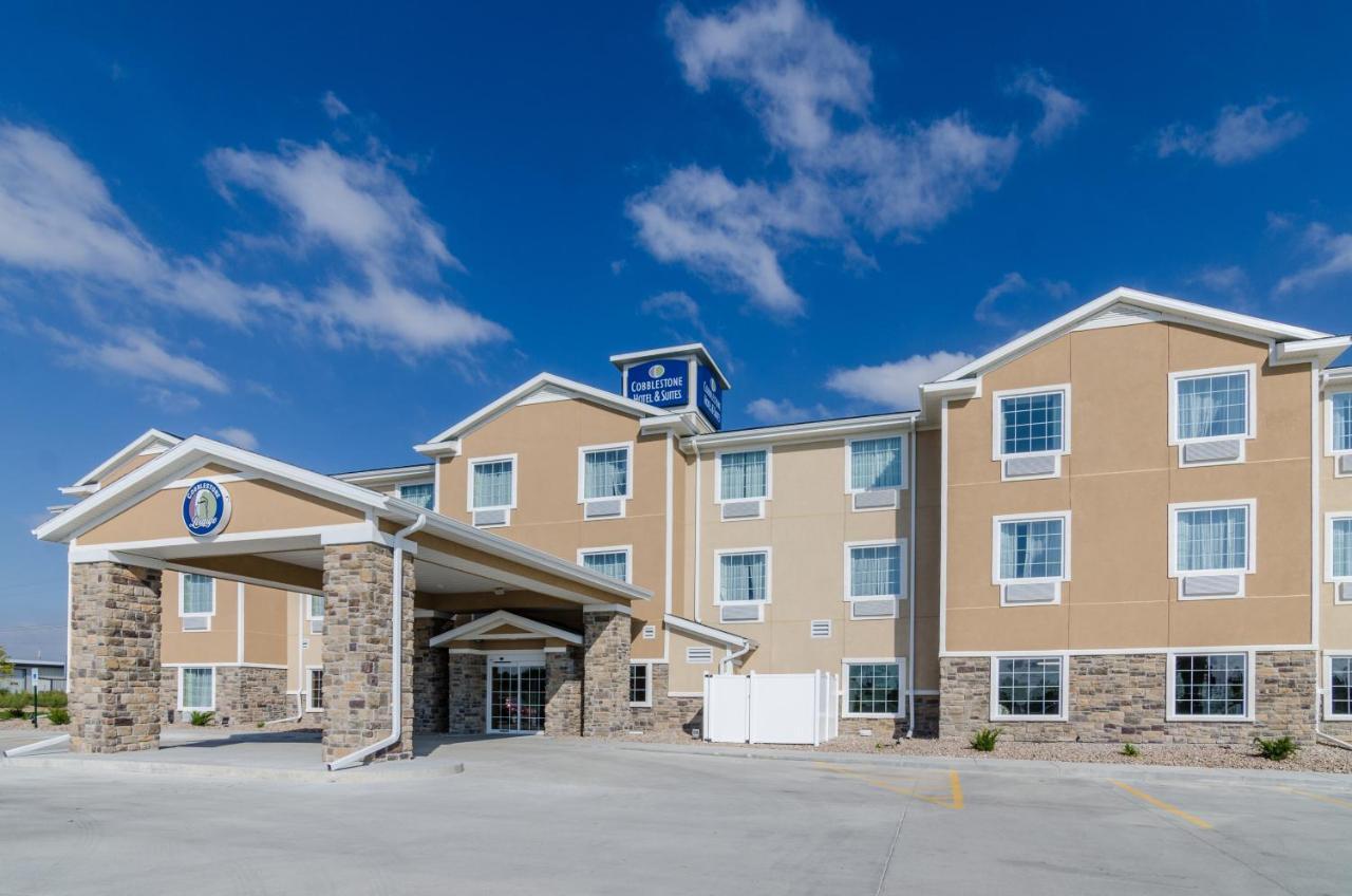 Cobblestone Hotel & Suites - Urbana Екстериор снимка